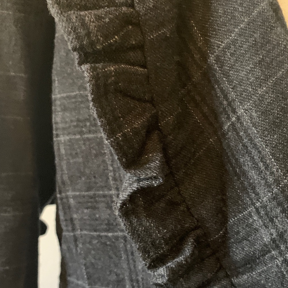 AMUR Black Ruffled Blazer - Picture 3 of 7